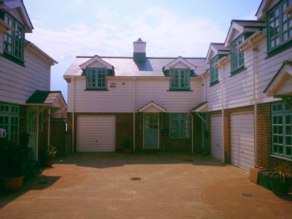 Bo'S Holiday Cottage Eastbourne Eksteriør billede