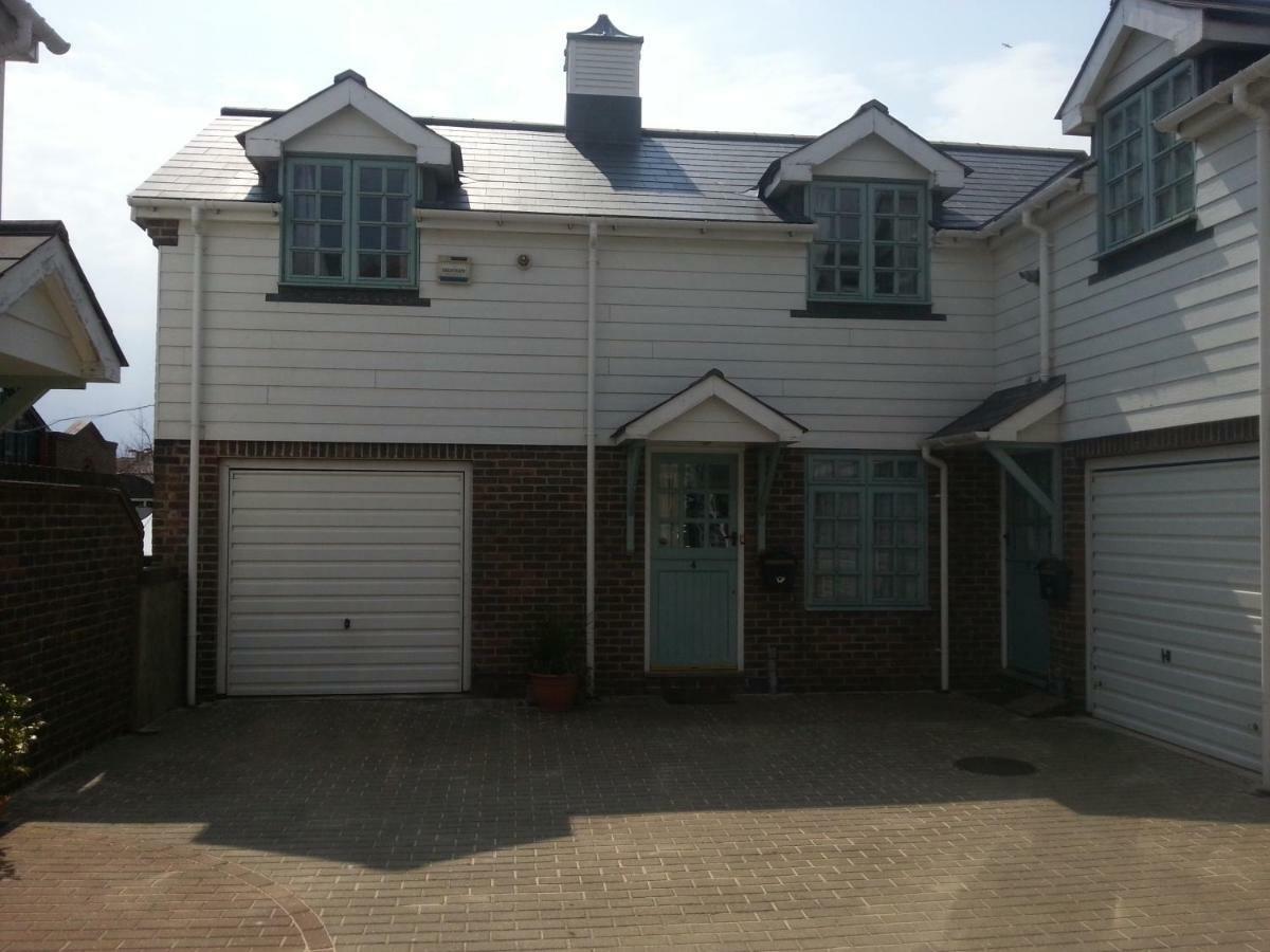 Bo'S Holiday Cottage Eastbourne Eksteriør billede
